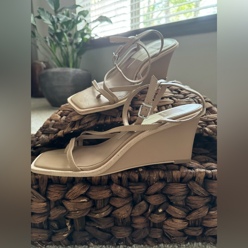 Dolce Vita Gemini Ankle Strap Wedge Sandal In Cafe Leather Size 9 NWOB